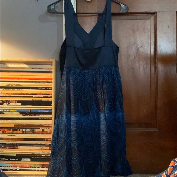 Dress - Picture 5 of 6